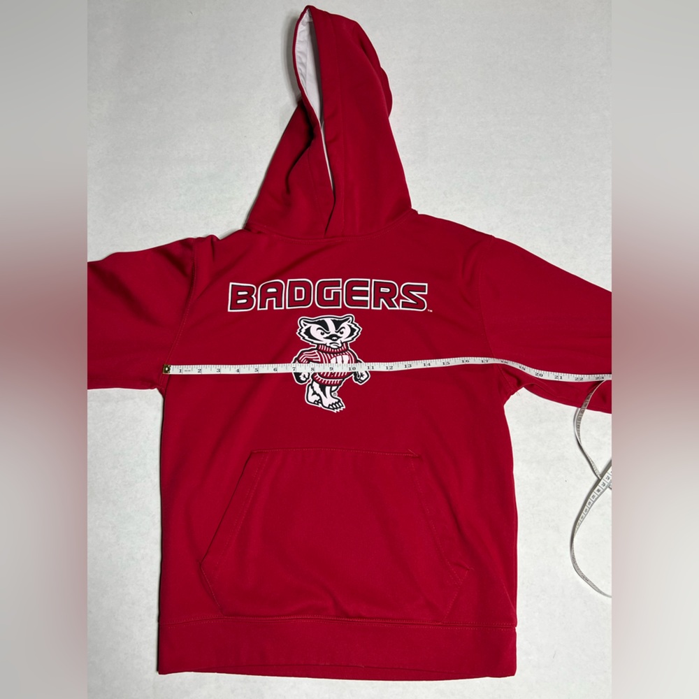 Colosseum Wisconsin Badgers hoodie size youth medium. - Picture 3 of 6